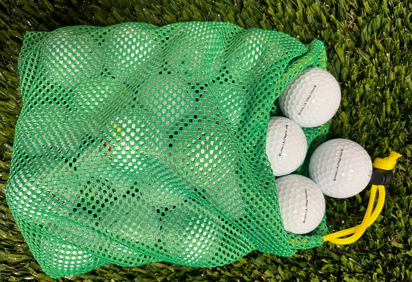 Titleist Pro V1 2021 - Baker's Dozen in Mesh Bag